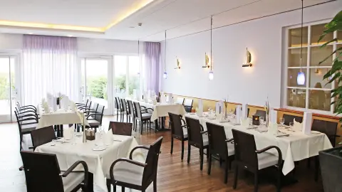 5527_Stoertebeker-Festspiele_content_1920x1080px_Wyndham-Hotel-Stralsund-HanseDom_Restaurant-placeholder
