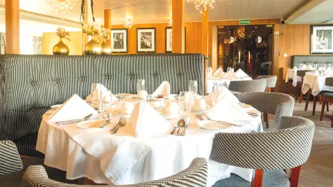 MS VistaGracia, Restaurant-placeholder