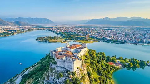 Blick auf die Burg Rozafa (zubuchbar)-placeholder