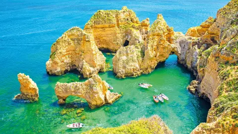 Die Landzunge Ponta Piedade an Portugals Küste-placeholder