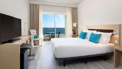 Hotelzimmer im Hotel TRYP Lisboa Caparica Mar-placeholder