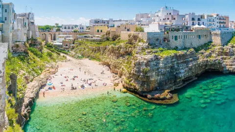 BRI111_Apulien_content_1920x1080px_Polignano-a-Mare-placeholder
