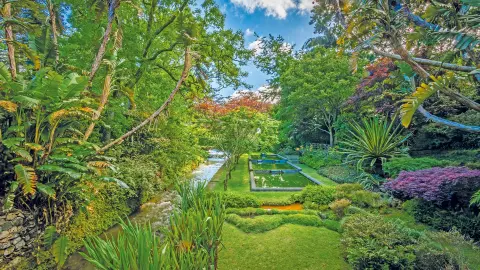 6839_Azoren_Insel_Sao_Miguel_content_1920x1080px_Botanischer_Garten_Terra_Nostra-placeholder