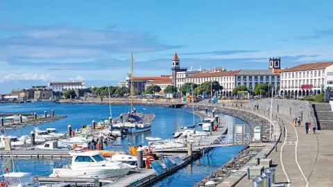 Hafen von Ponta Delgada-placeholder