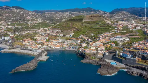 6806-09-Bluetenzauber-auf-Madeira_content_1920x1080px_Camara-de-Lobos©Ricardo-Faria-Paulino-placeholder