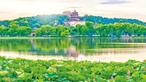 PVG113-114_Chinas-spektakulaere-Schaetze_content_1920x1080px_Peking-Sommerpalast_Titel-placeholder