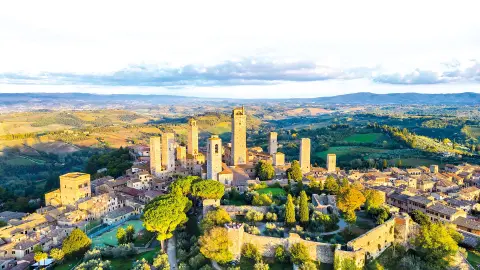 Altstadt von San Gimignano in der Toskana-placeholder