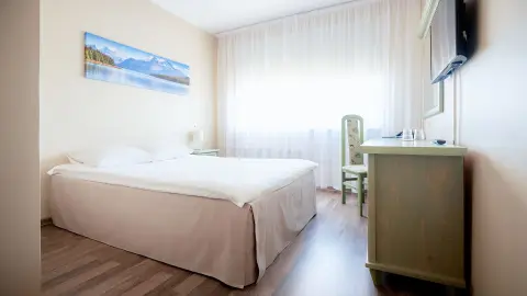 Hotel Dzingel, Zimmerbesipiel-placeholder