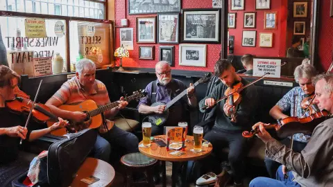 Traditionelle Musik-Pubs in Irland entdecken-placeholder