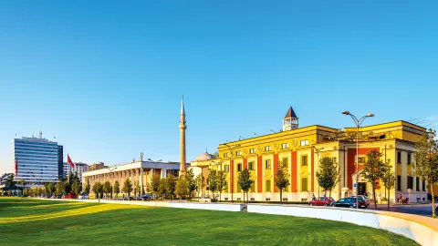 Palast der Kulturen in Tirana-placeholder