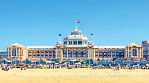 Seebad Scheveningen Außenansicht mit Strand-placeholder