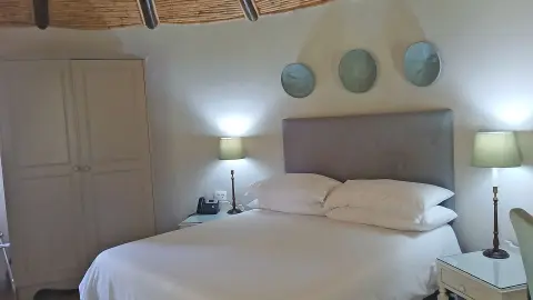 Protea by Marriott Qudtshoorn Riempie Estate, Zimmerbeispiel-placeholder