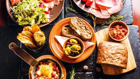 Besuch einer Tapas-Bar-placeholder