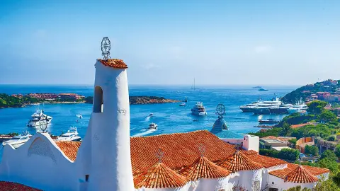 Porto Cervo mit Blick aufs Meer-placeholder