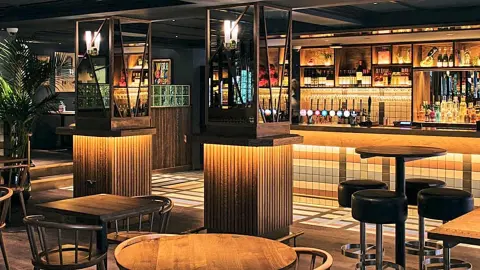 Royal-National-Hotel, Bar-placeholder
