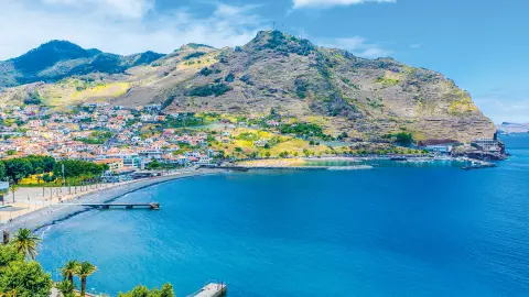 6837_Madeira_Porto-Santo_content_1920x1080px_Bucht-von-Machico_madeira-placeholder