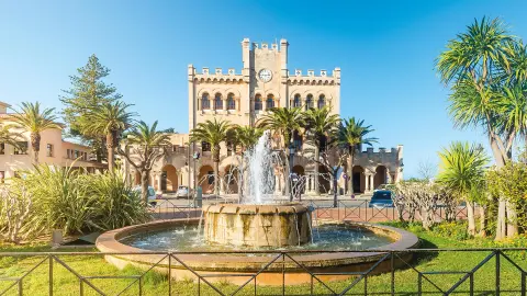 MAH111_Menorca-Perle-der-Balenaren_content_1920x1080px_Rathaus-von-Ciutadella-placeholder