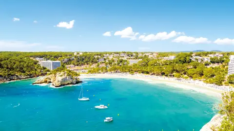 MAH111_Menorca-Perle-der-Balenaren_content_1920x1080px_Cala-Galdana_menorca-placeholder