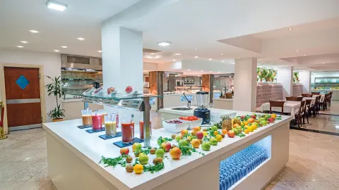 Büfett im IberostarWaves Bellevue-placeholder