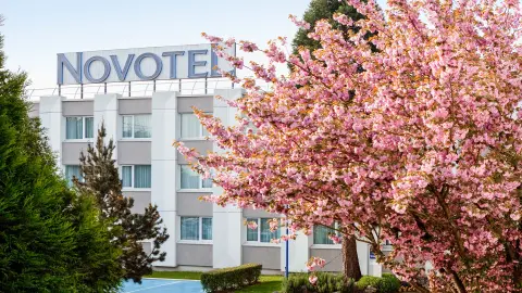 Novotel Paris Saclay, Außenansicht-placeholder