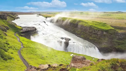 KEF111_Sagenhaftes-Island_content_1920x1080px_gullfoss-wasserfall-placeholder