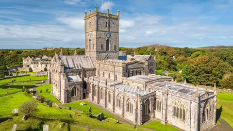 Kathedrale in St. Davids-placeholder