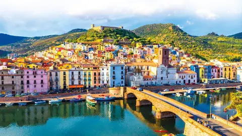 OLB111 Sardinien_Smaragd im Mittelmeer_content_1920x1080px_bosa-sarinen-placeholder