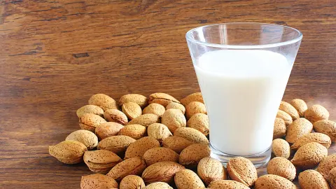 Mandelmilch aus Sizilien -placeholder