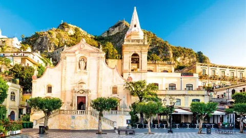 Die Küstenstadt Taormina-placeholder