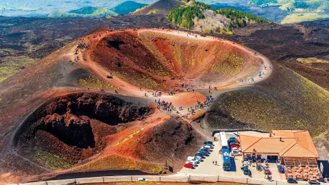 Silvestri-Krater am Ätna mit trendtours-placeholder