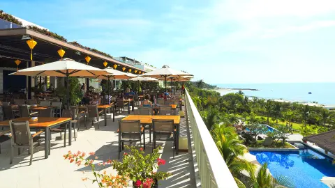 The Cliff Resort & Residences, Restaurantterrasse-placeholder
