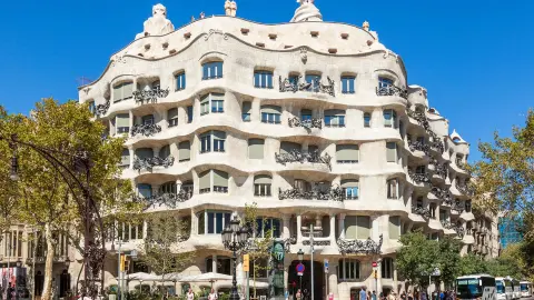 BCN111_Viva España an der Costa Brava_26_content_1920x1080px_casa-mila-placeholder