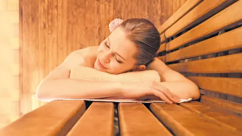 AYT111_7277-80_Wohlfuehlen_tuerkischen-Riviera_content_1920x1080px_Hilton_DoubleTree_Antalya_sauna-placeholder