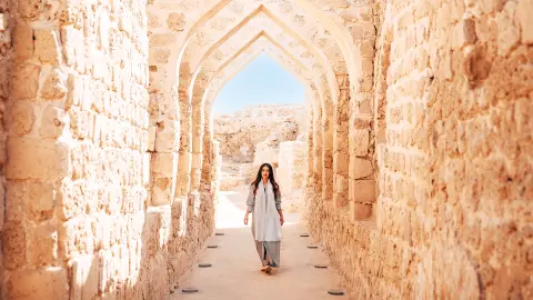 MCT114_115_7253+7254_Wunderstaedte-&-Wuestenzauber_25_content_1920x1080px_FestungBahrain-placeholder