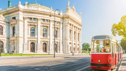 Ringstraße in Wien besichtigen -placeholder