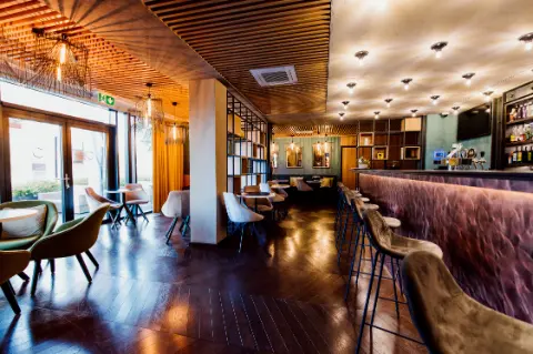 Bar im Hotel Color-placeholder